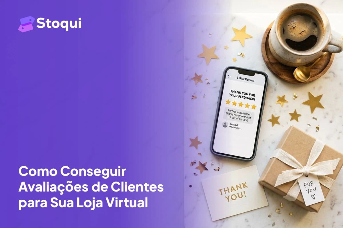 Flat lay com smartphone mostrando avaliações 5 estrelas e estrelas douradas sobre mesa de mármore